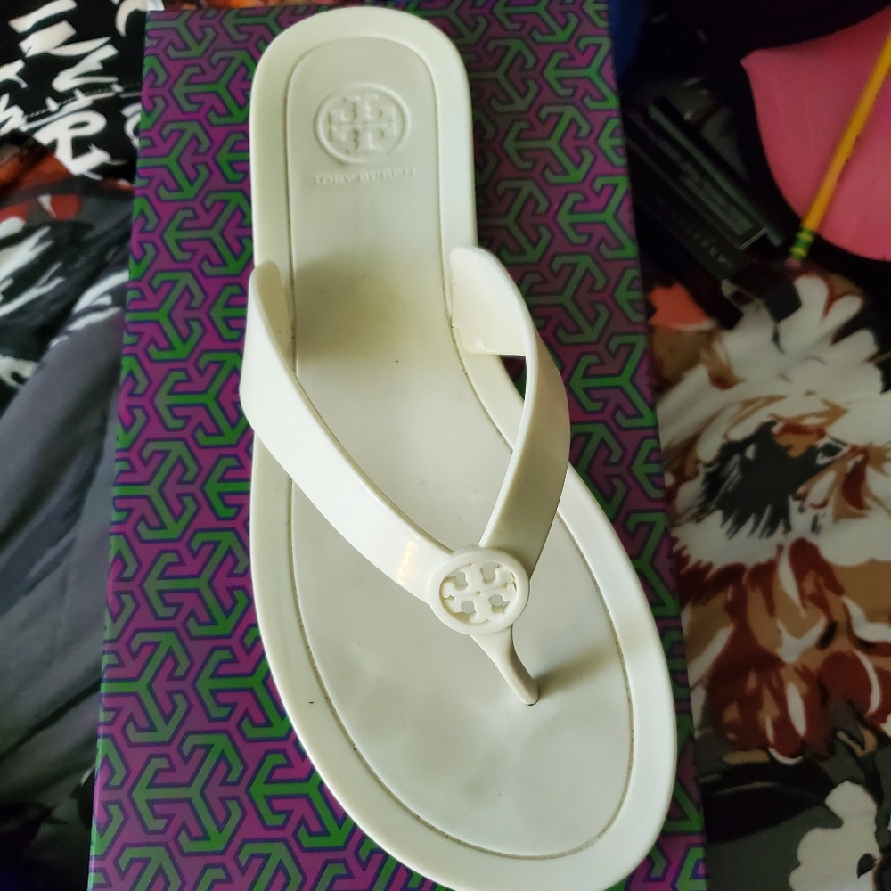 Flip flops